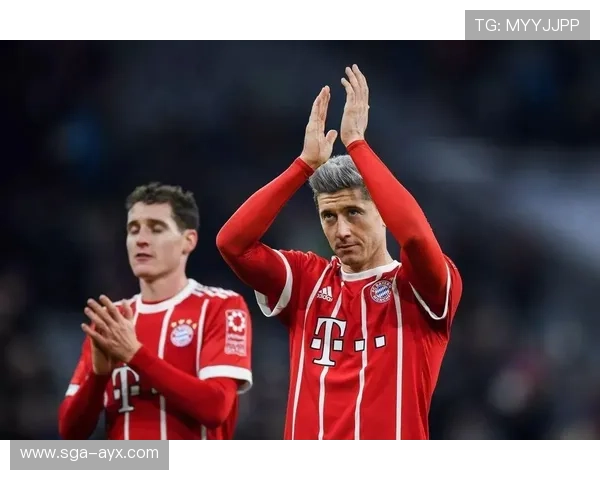 莱万多夫斯基最年轻纪录全解析,神锋成就再被盘点 莱万多夫斯基最年轻纪录全解析,神锋成就再被盘点