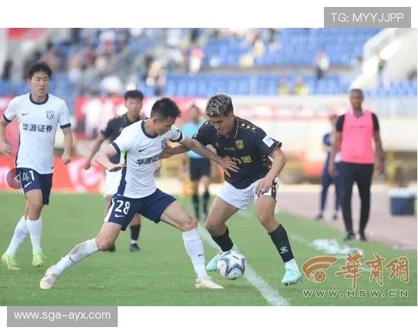 联合边路进攻助力球队逆转取胜