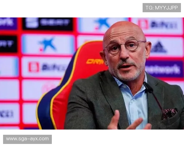 恩里克战术革新西班牙队,打造更具适应性的足球风格 恩里克战术革新西班牙队,打造更具适应性的足球风格